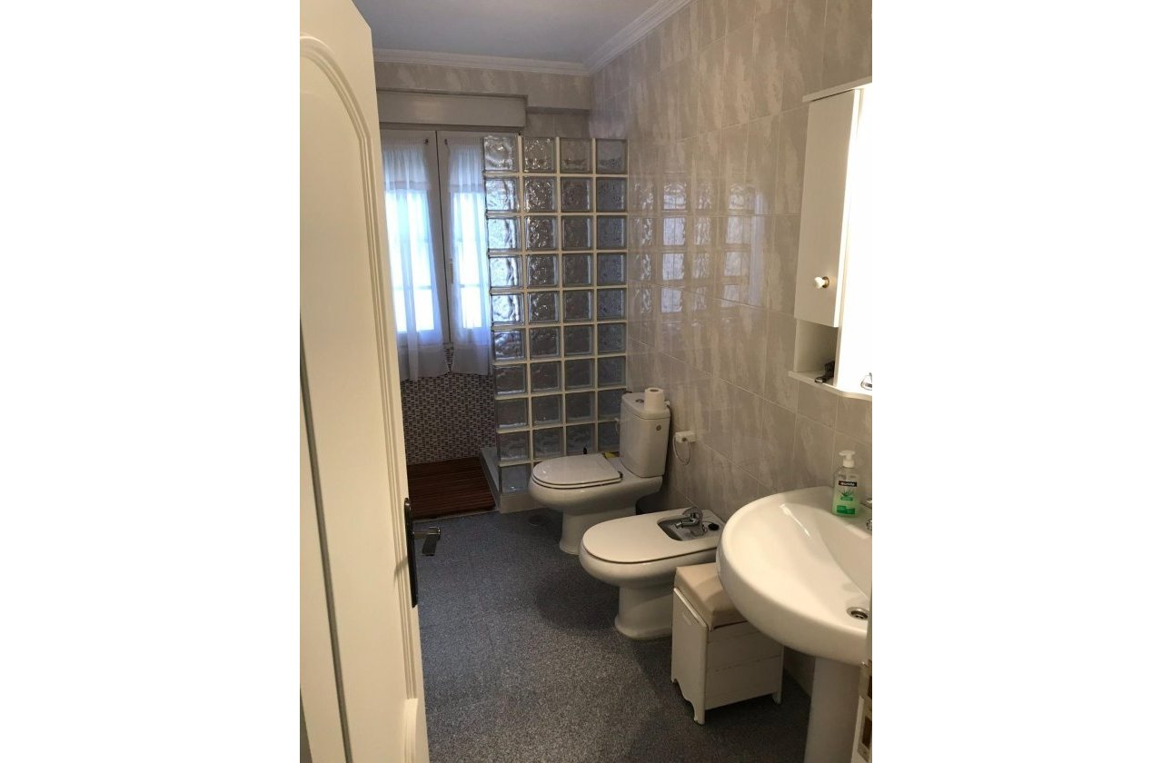 Resale - Villa -
Orihuela Costa - Cabo Roig