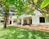 Resale - Villa -
Orihuela Costa - Cabo Roig