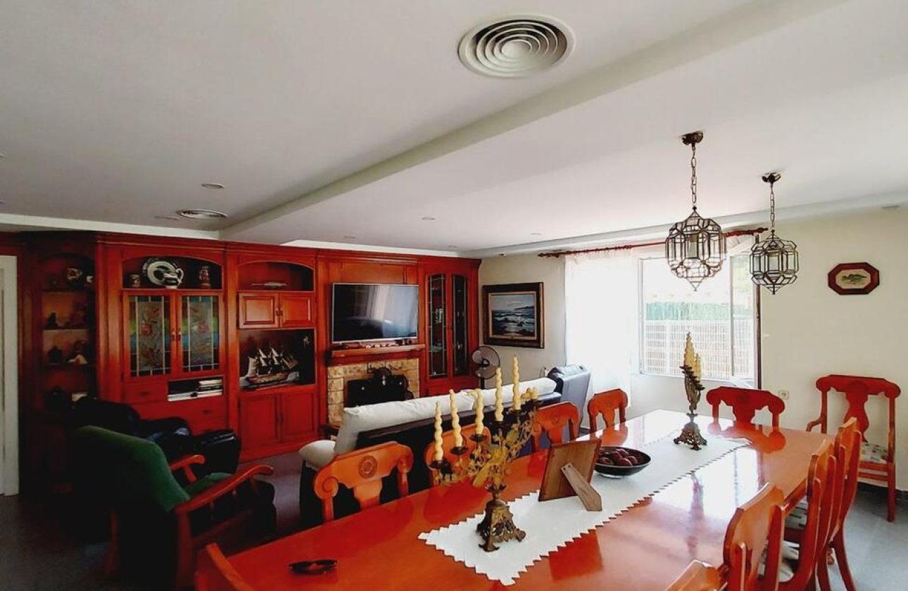 Resale - Villa -
Orihuela Costa - Cabo Roig