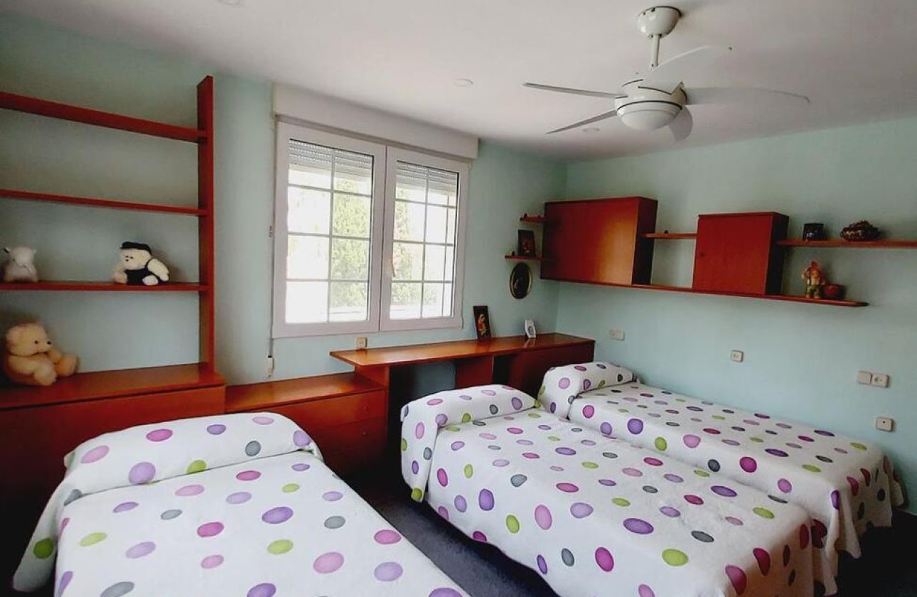 Resale - Villa -
Orihuela Costa - Cabo Roig