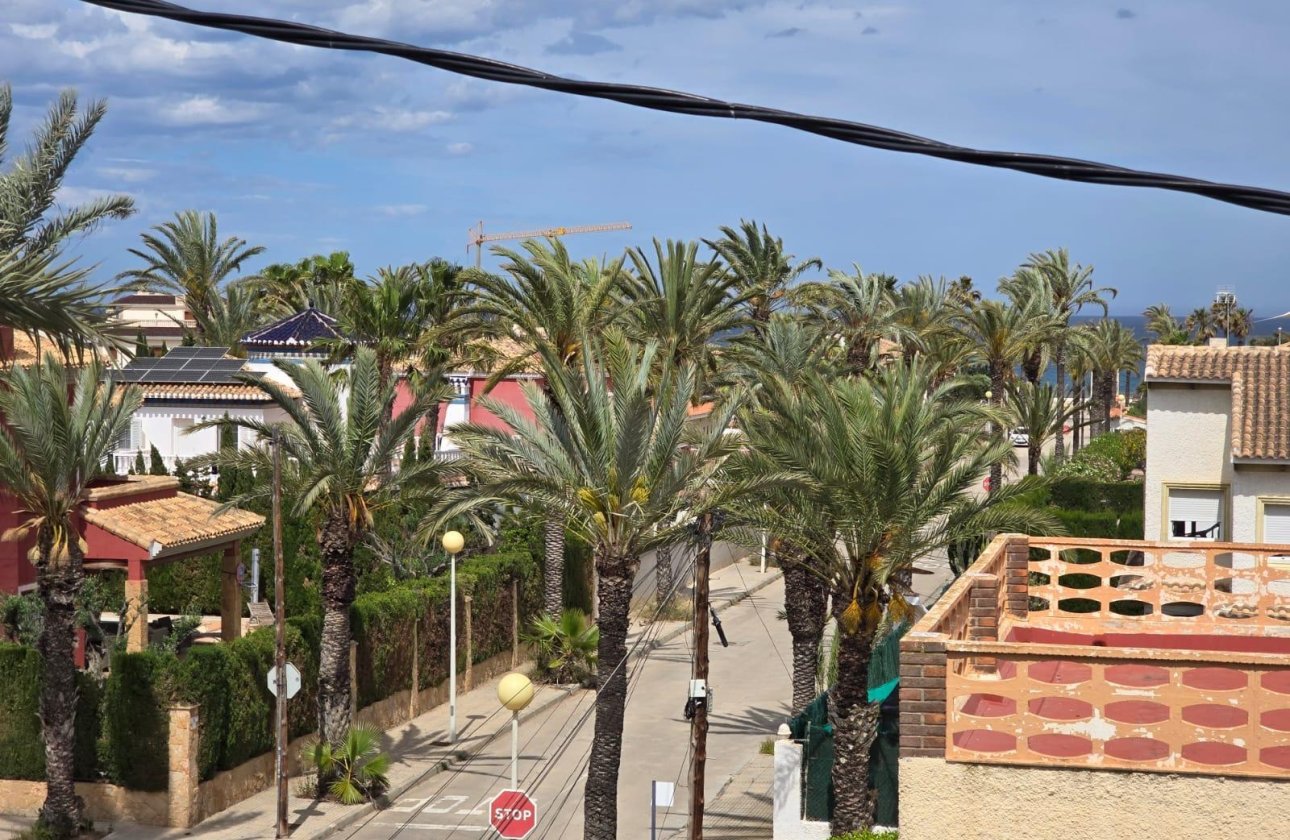 Resale - Villa -
Orihuela Costa - Cabo Roig