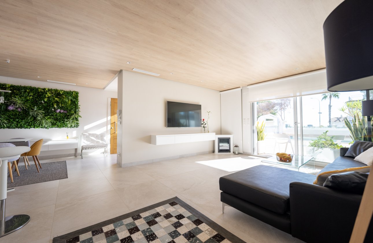 Resale - Villa -
Orihuela Costa - Cabo Roig