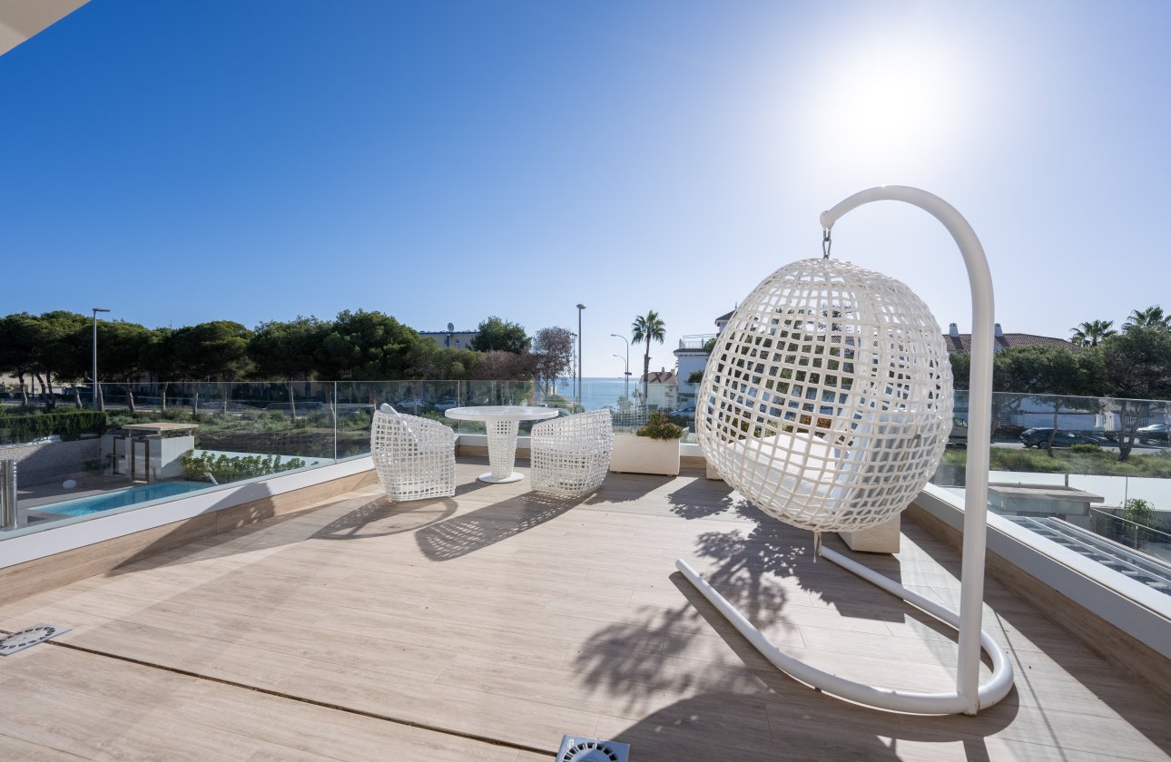 Resale - Villa -
Orihuela Costa - Cabo Roig