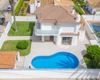 Resale - Villa -
Orihuela Costa - Cabo Roig