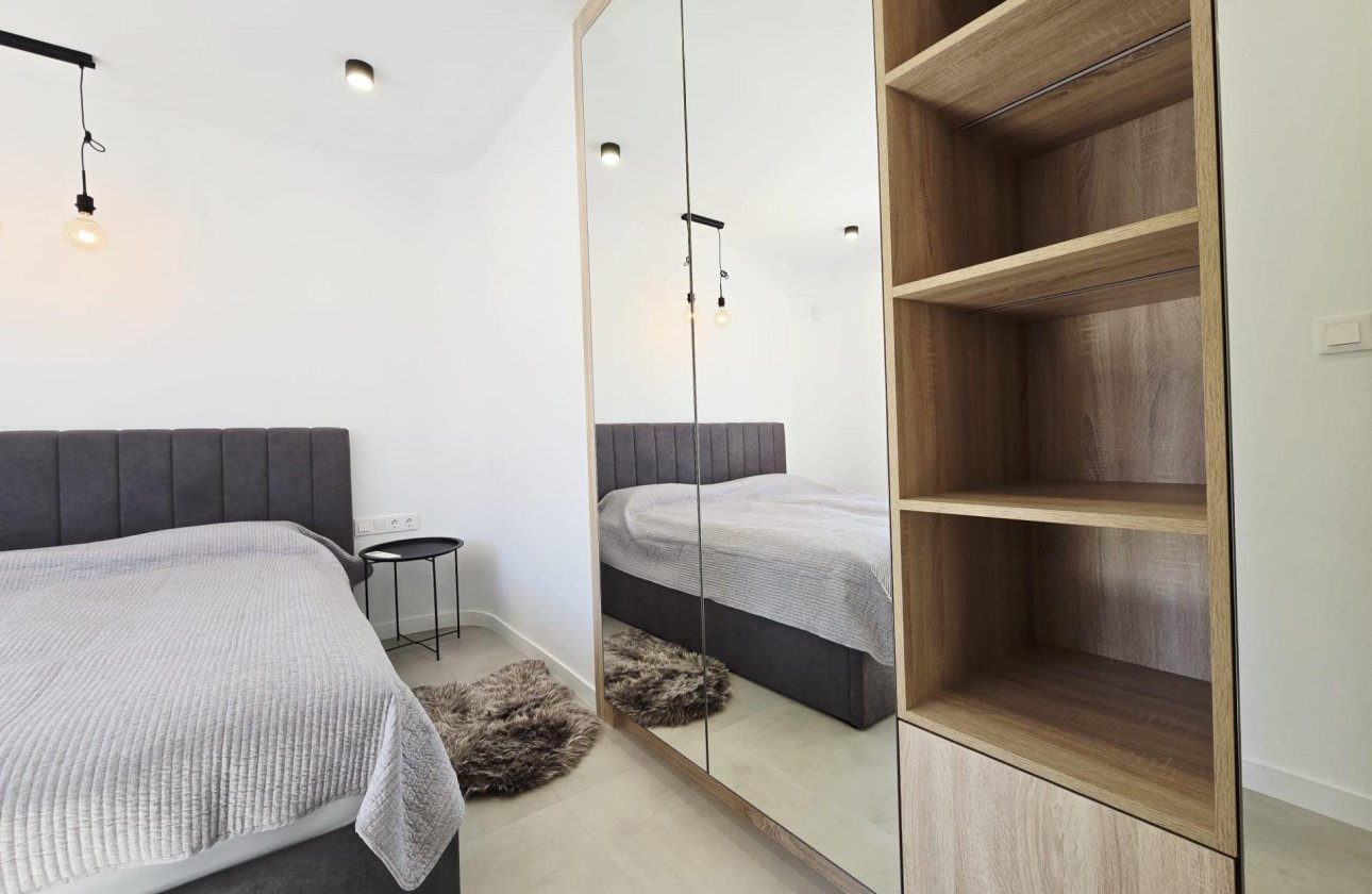 Resale - Villa -
Orihuela Costa - Cabo Roig