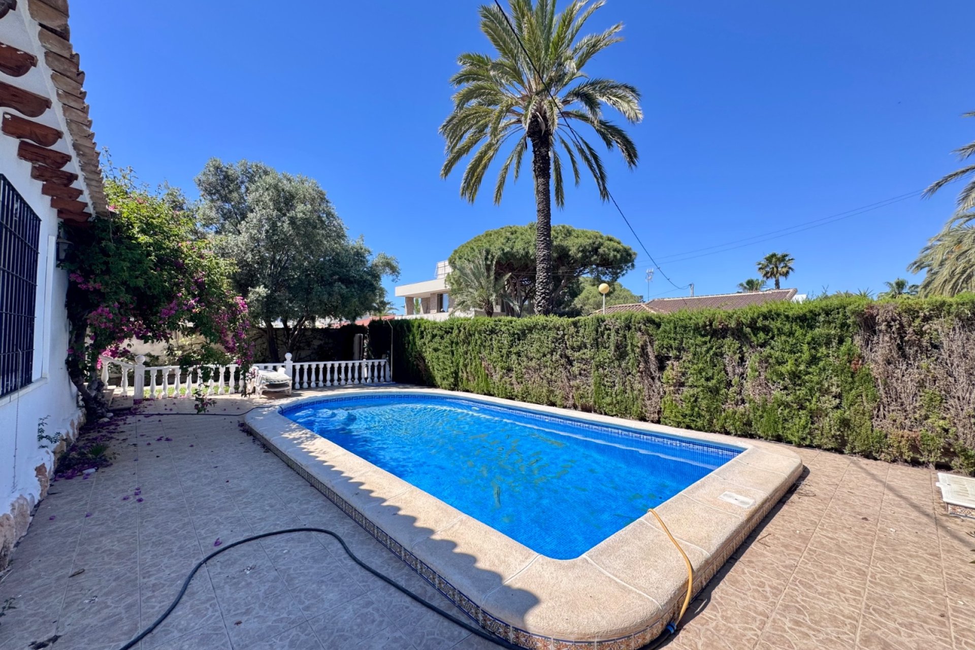 Resale - Villa -
Orihuela Costa - Cabo Roig