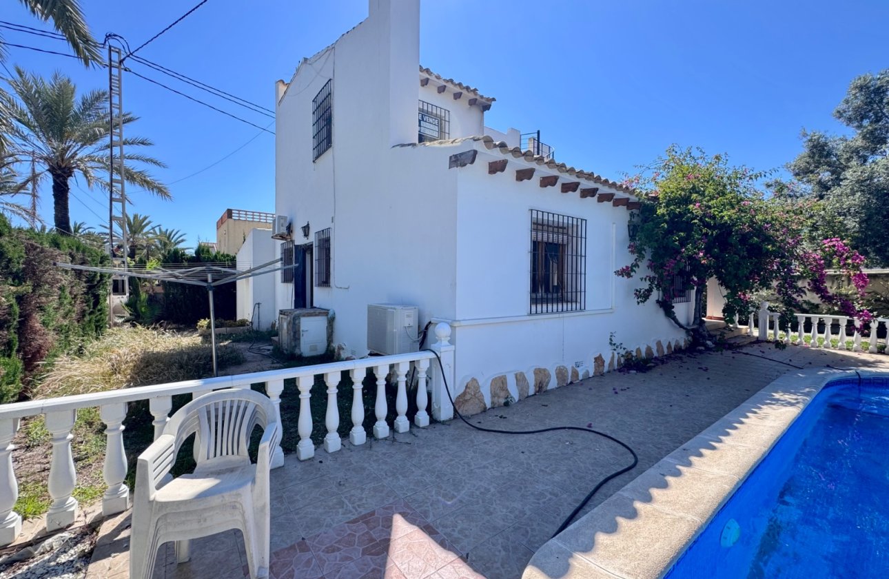 Resale - Villa -
Orihuela Costa - Cabo Roig