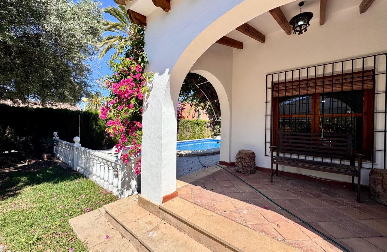 Resale - Villa -
Orihuela Costa - Cabo Roig