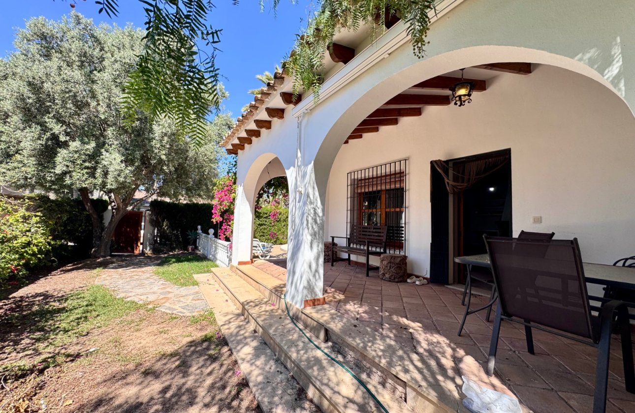 Resale - Villa -
Orihuela Costa - Cabo Roig