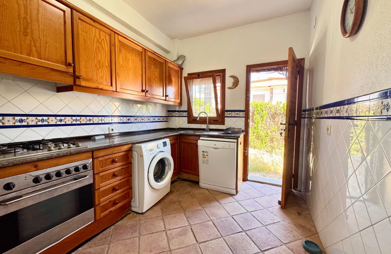 Resale - Villa -
Orihuela Costa - Cabo Roig