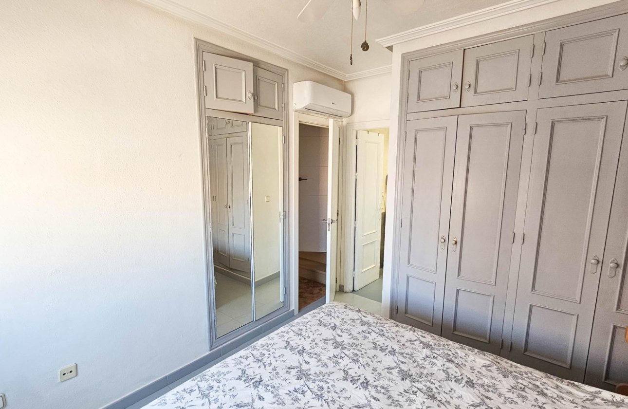Resale - Villa -
Orihuela Costa - Cabo Roig