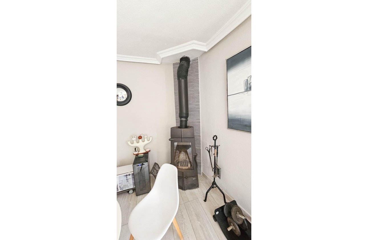 Resale - Villa -
Orihuela Costa - Cabo Roig