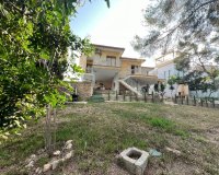 Resale - Villa -
Orihuela Costa - Campoamor