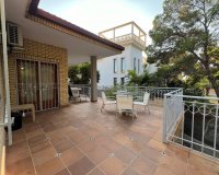 Resale - Villa -
Orihuela Costa - Campoamor