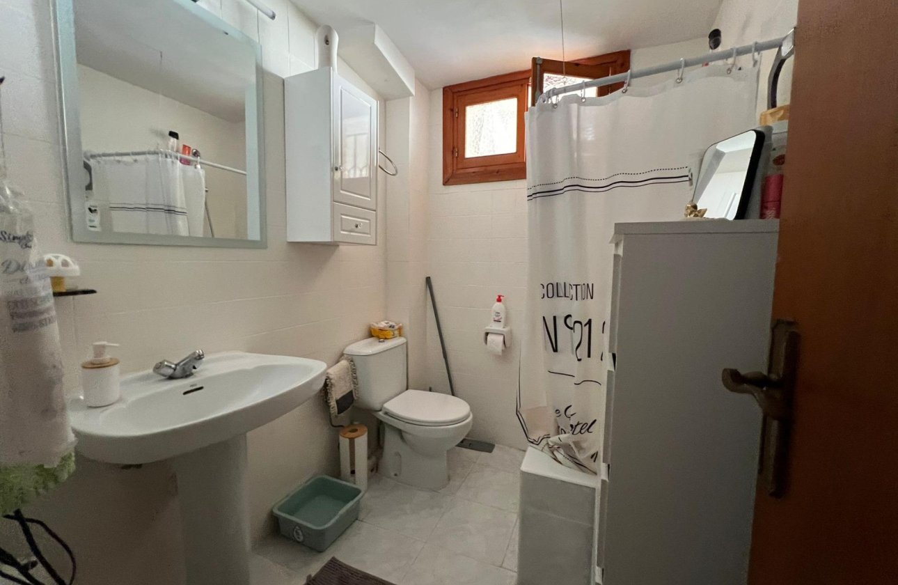 Resale - Villa -
Orihuela Costa - Campoamor