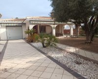 Resale - Villa -
Orihuela Costa - Campoamor
