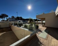 Resale - Villa -
Orihuela Costa - Campoamor