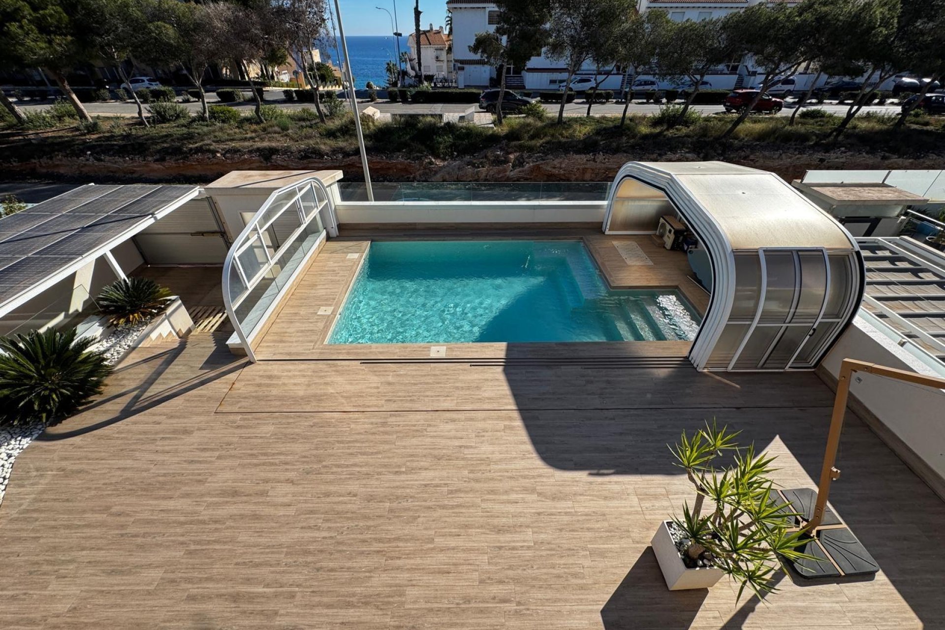 Resale - Villa -
Orihuela Costa - Campoamor