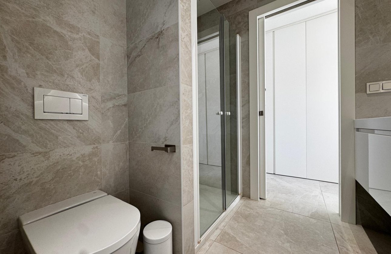 Resale - Villa -
Orihuela Costa - Campoamor