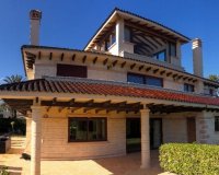 Resale - Villa -
Orihuela Costa - Costa Blanca