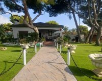 Resale - Villa -
Orihuela Costa - Costa Blanca