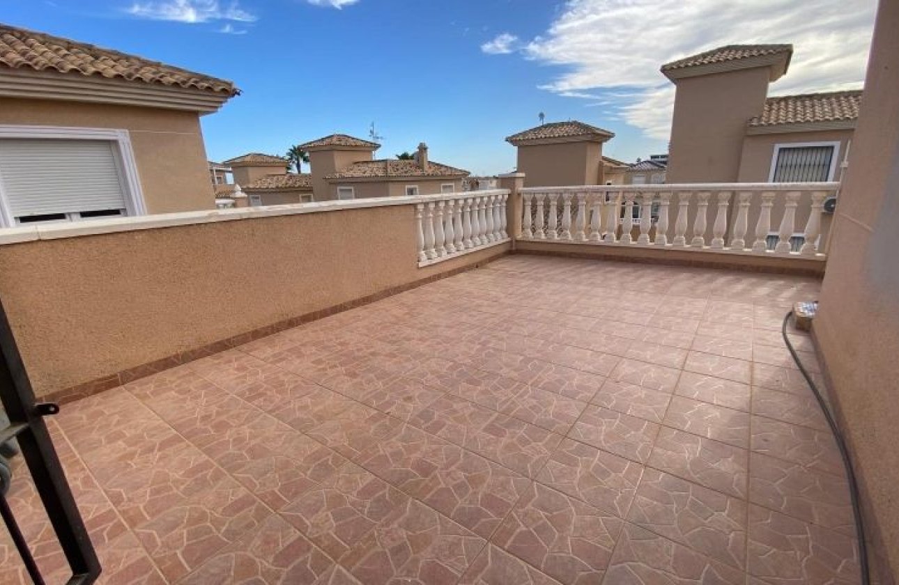 Resale - Villa -
Orihuela Costa - Costa Blanca