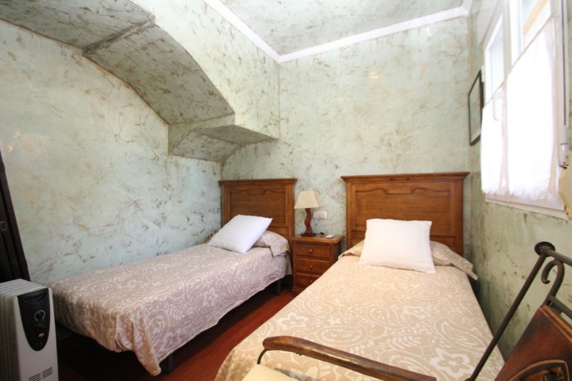 Resale - Villa -
Orihuela Costa - Costa Blanca