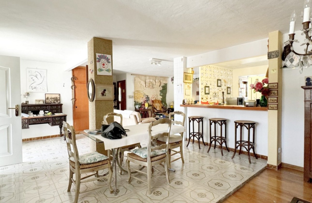 Resale - Villa -
Orihuela Costa - Costa Blanca