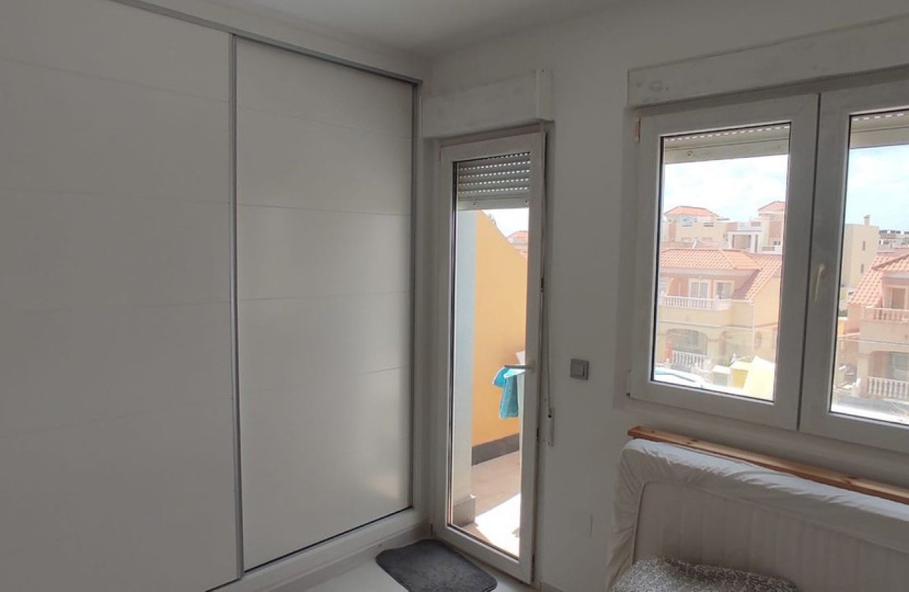 Resale - Villa -
Orihuela Costa - Costa Blanca