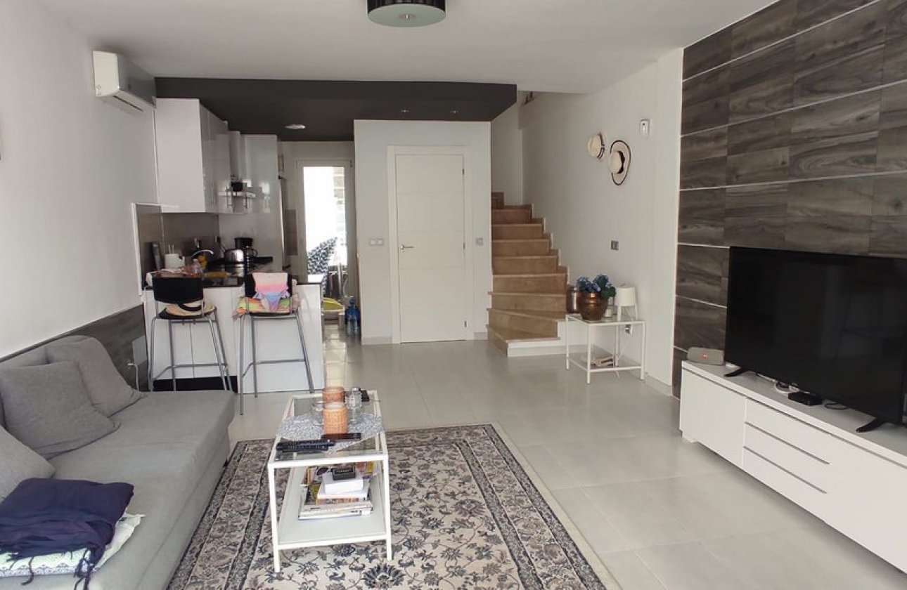 Resale - Villa -
Orihuela Costa - Costa Blanca