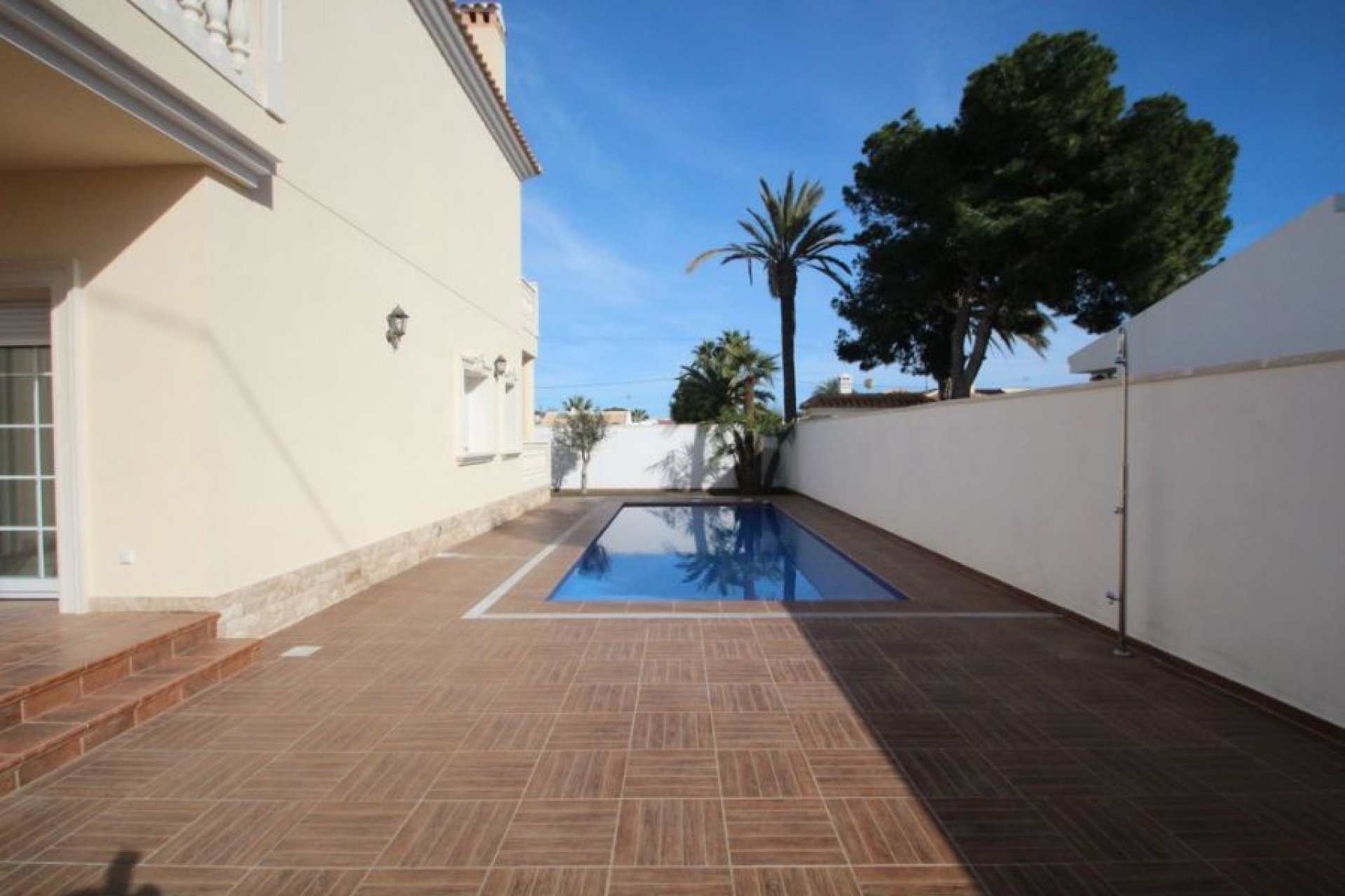 Resale - Villa -
Orihuela Costa - Costa Blanca