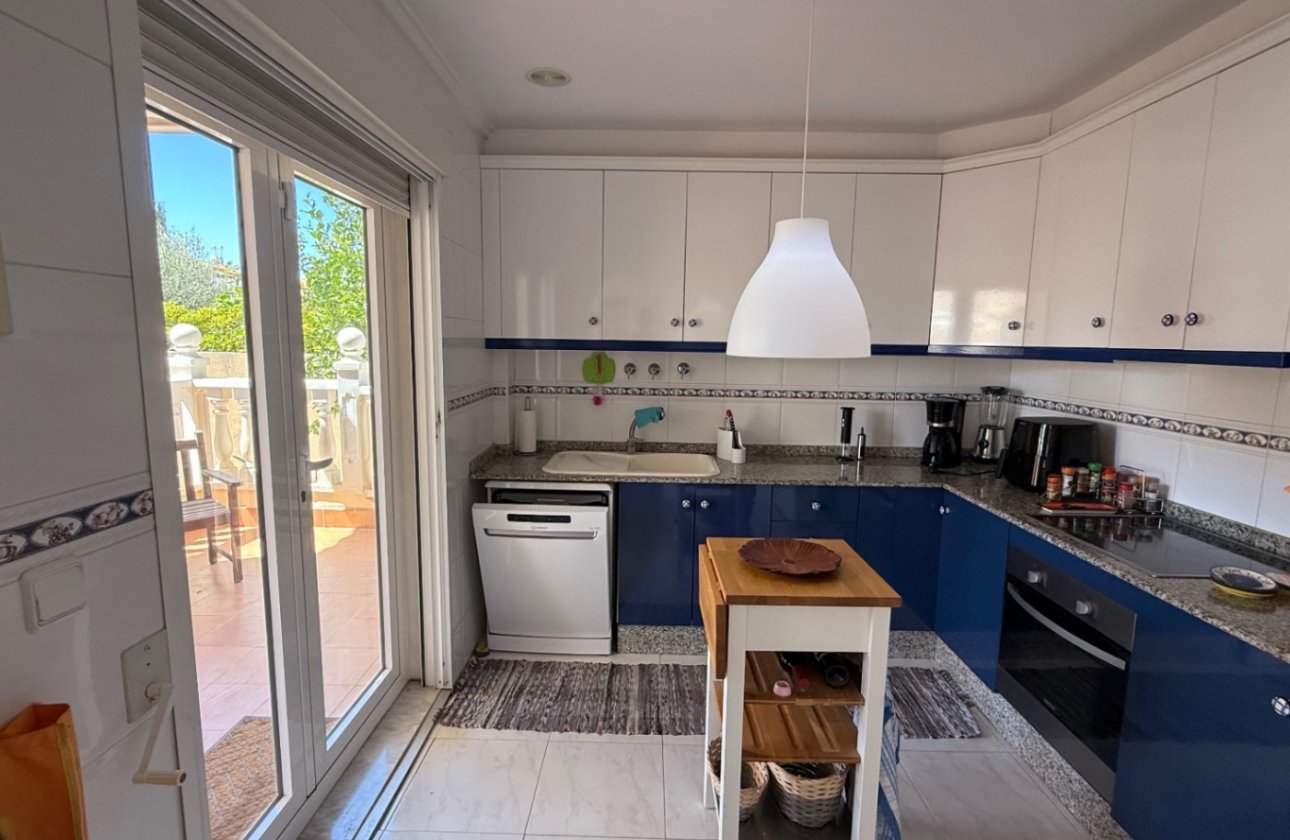 Resale - Villa -
Orihuela Costa - Costa Blanca