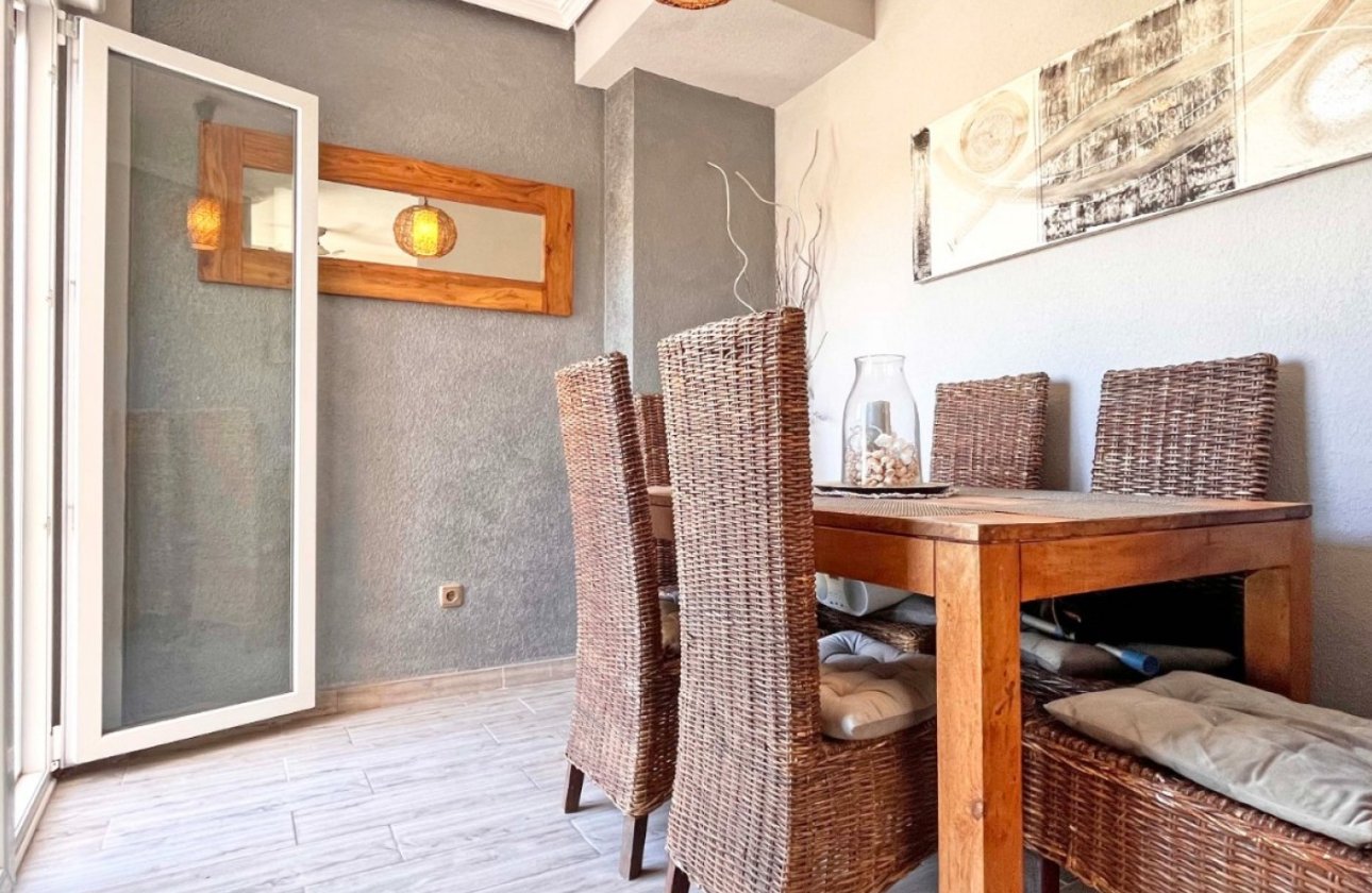 Resale - Villa -
Orihuela Costa - Costa Blanca