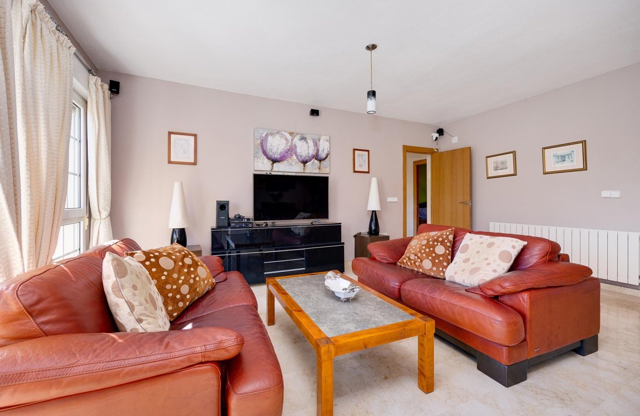 Resale - Villa -
Orihuela Costa - Costa Blanca