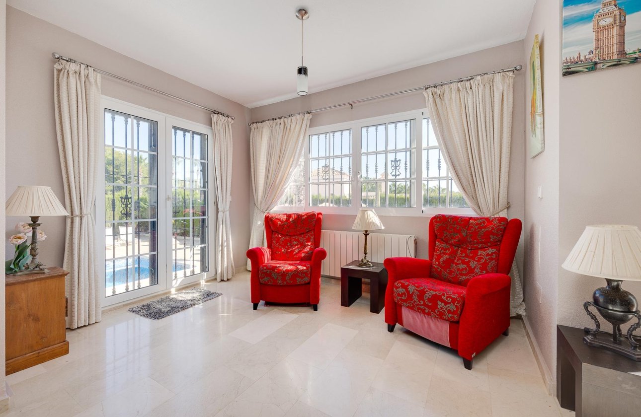 Resale - Villa -
Orihuela Costa - Costa Blanca