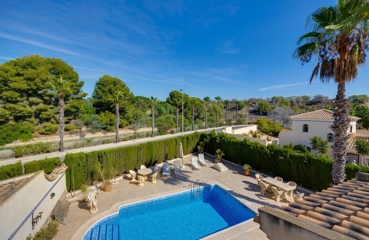Resale - Villa -
Orihuela Costa - Costa Blanca
