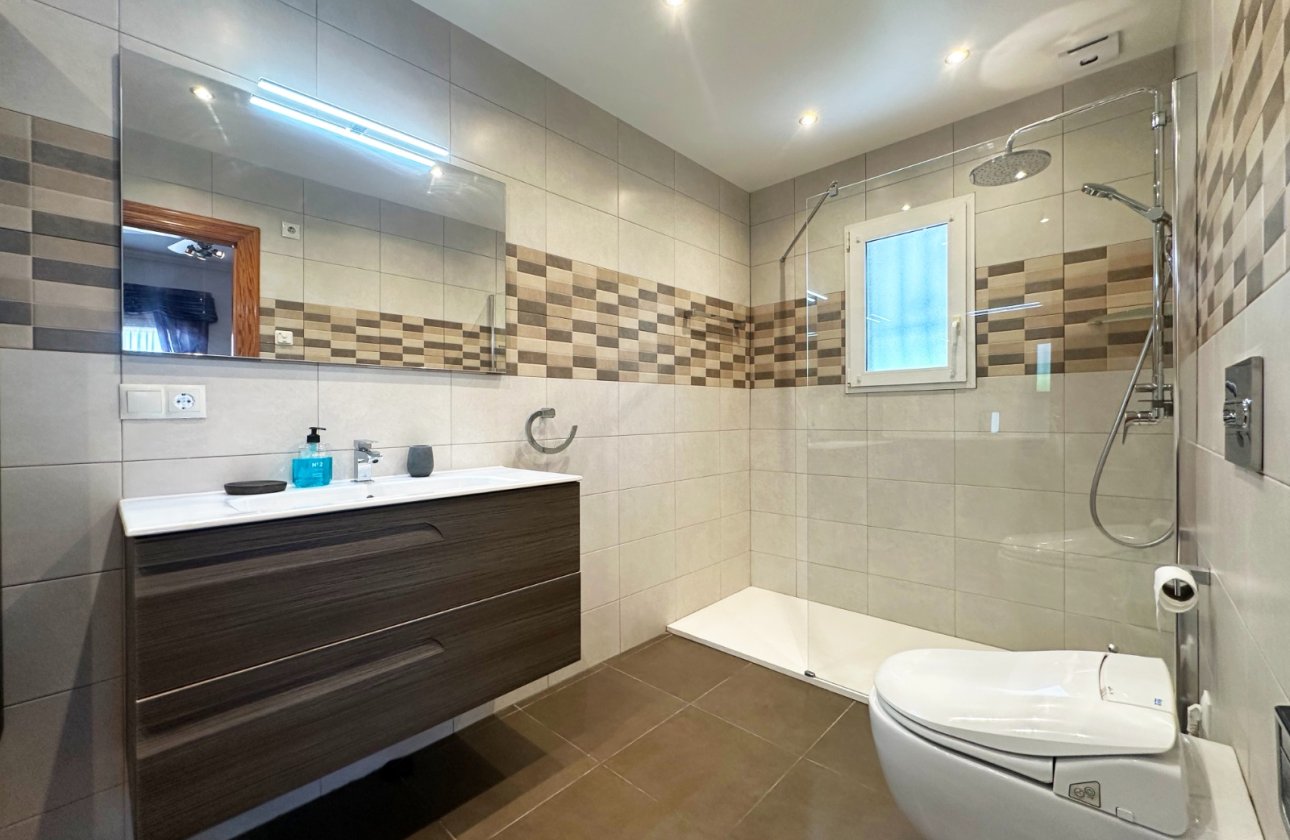 Resale - Villa -
Orihuela Costa - Costa Blanca