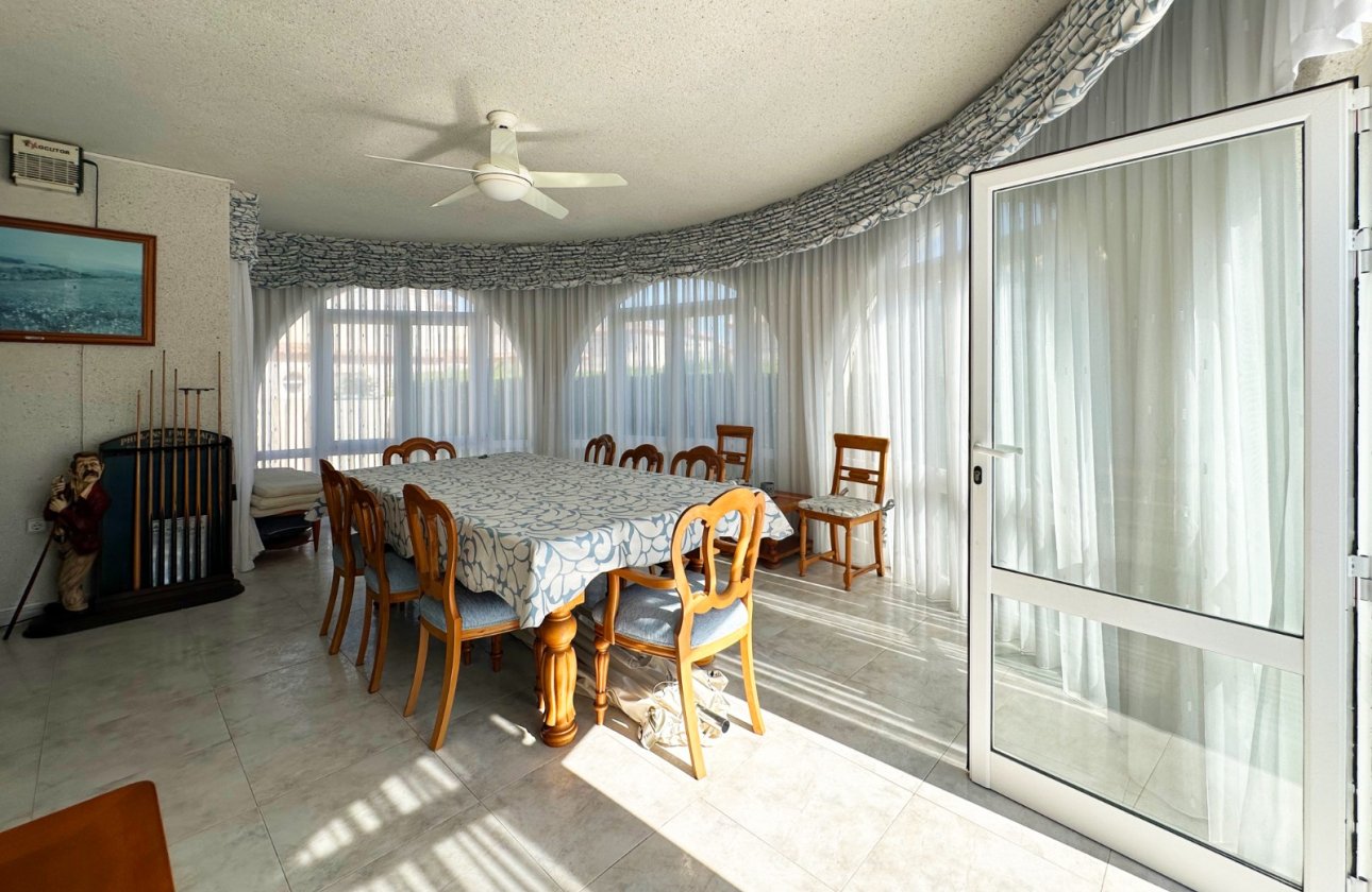 Resale - Villa -
Orihuela Costa - Costa Blanca