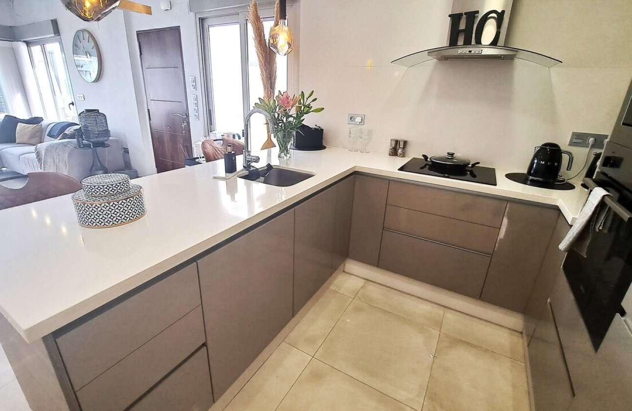 Resale - Villa -
Orihuela Costa - Costa Blanca