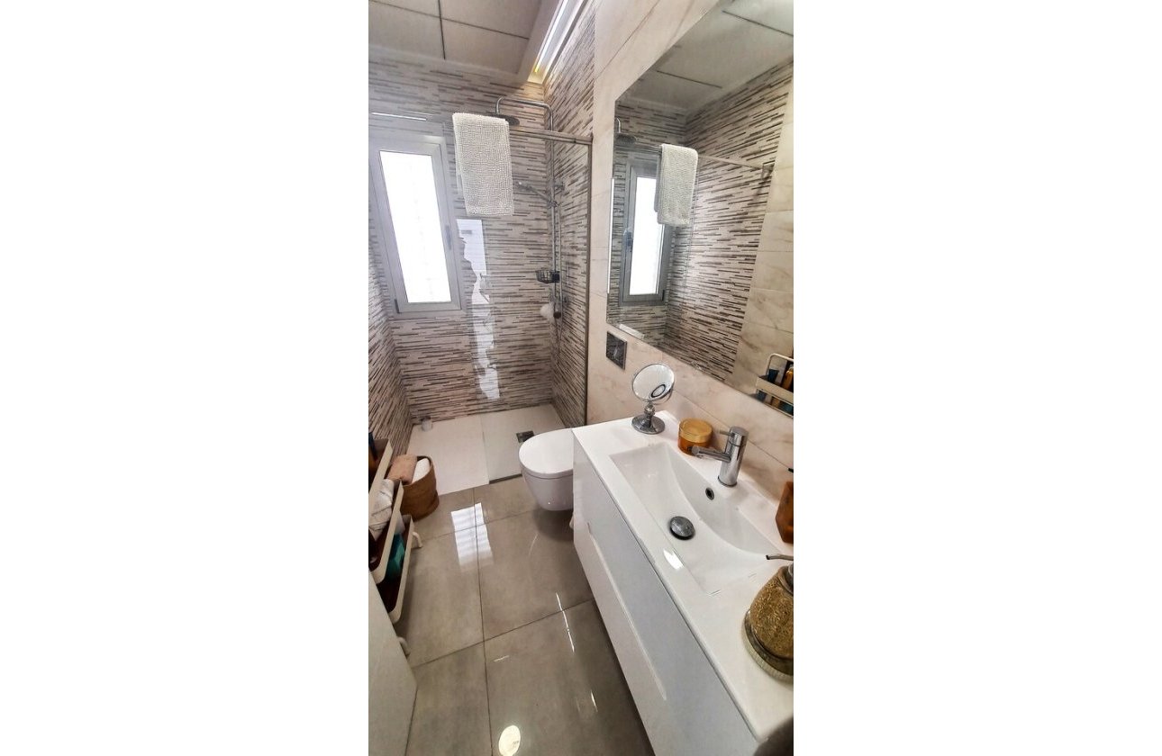 Resale - Villa -
Orihuela Costa - Costa Blanca