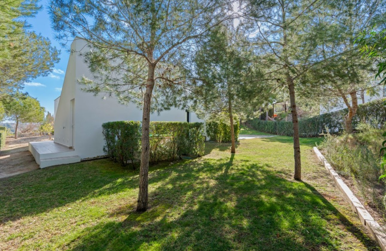 Resale - Villa -
Orihuela Costa - Costa Blanca