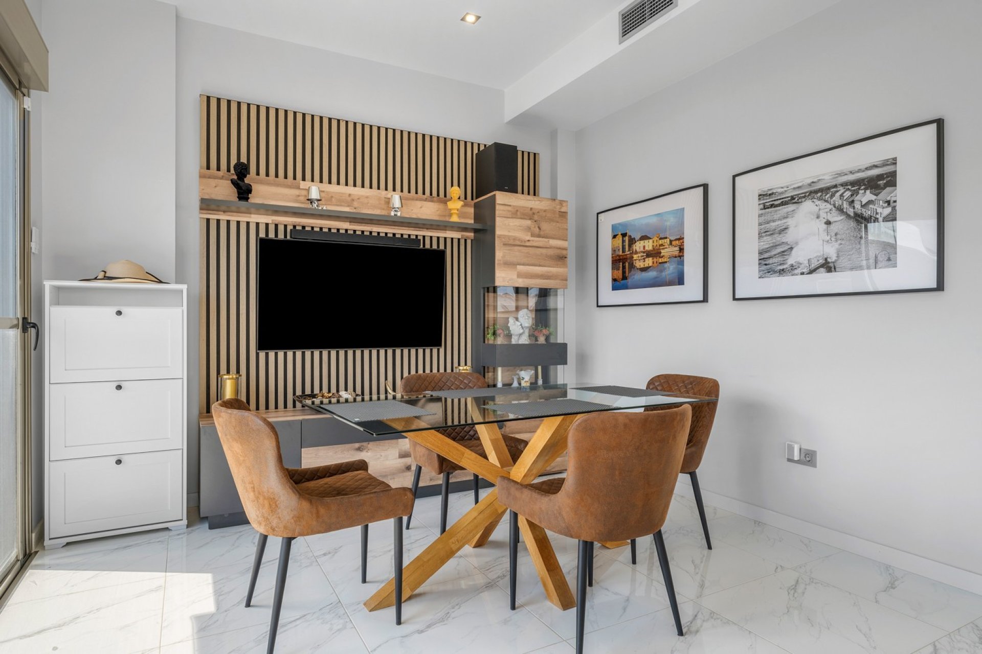 Resale - Villa -
Orihuela Costa - Costa Blanca