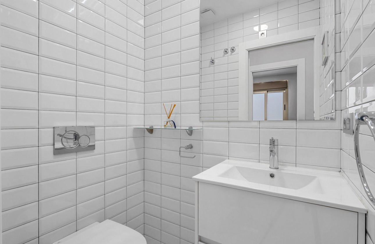 Resale - Villa -
Orihuela Costa - Costa Blanca