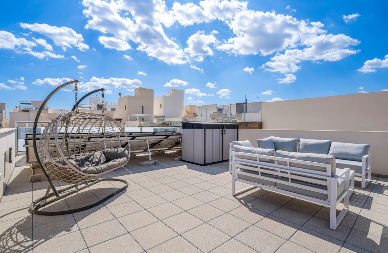 Resale - Villa -
Orihuela Costa - Costa Blanca