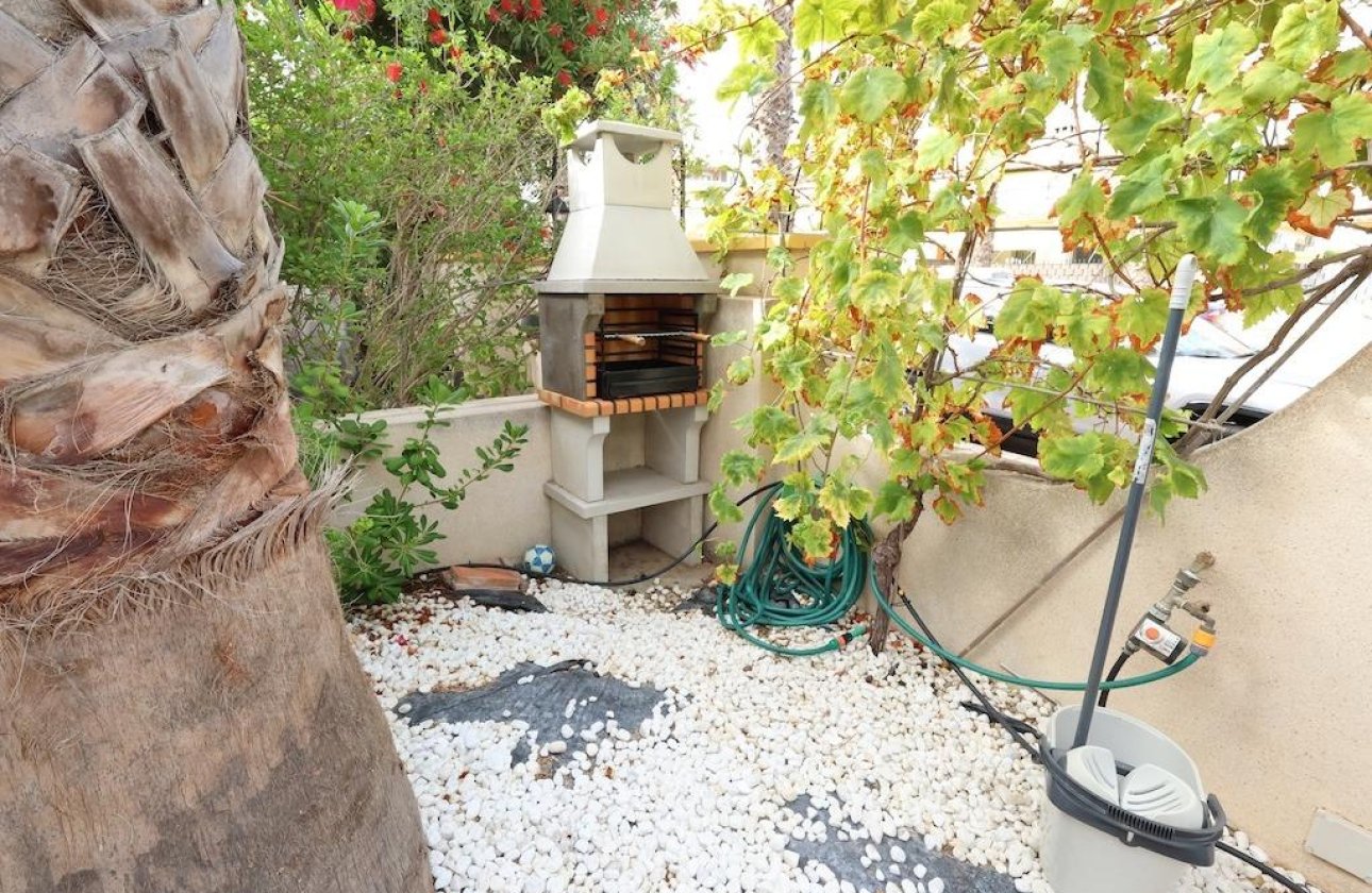 Resale - Villa -
Orihuela Costa - Costa Blanca