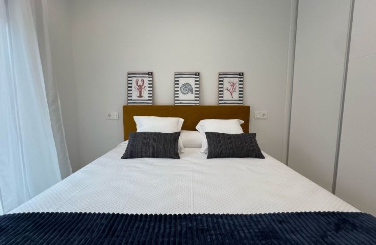 Resale - Villa -
Orihuela Costa - Costa Blanca