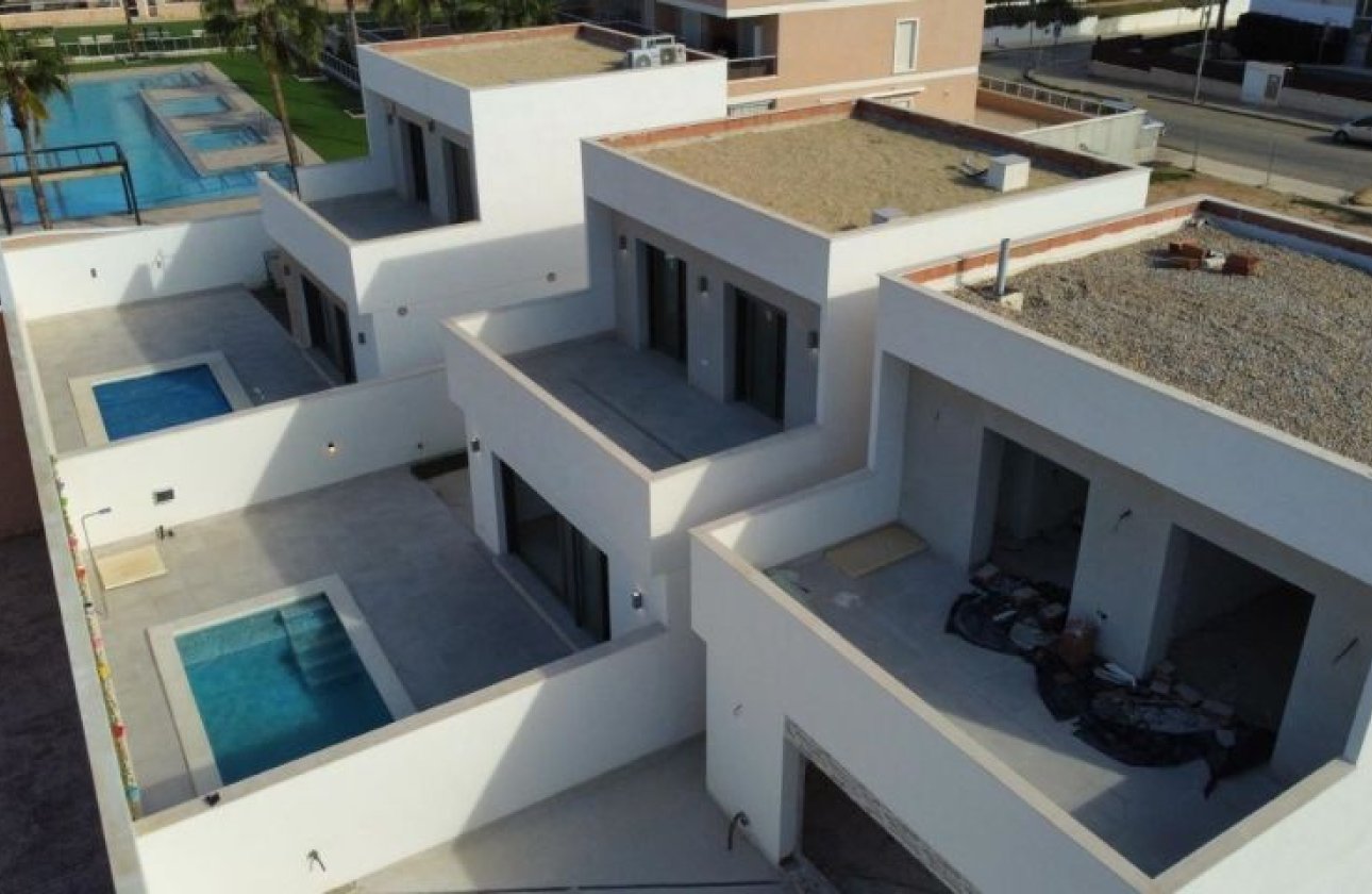 Resale - Villa -
Orihuela Costa - Costa Blanca