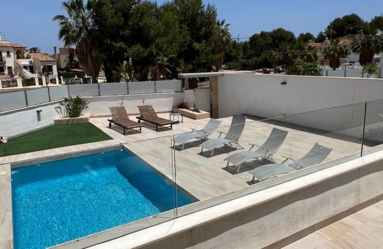 Resale - Villa -
Orihuela Costa - Costa Blanca
