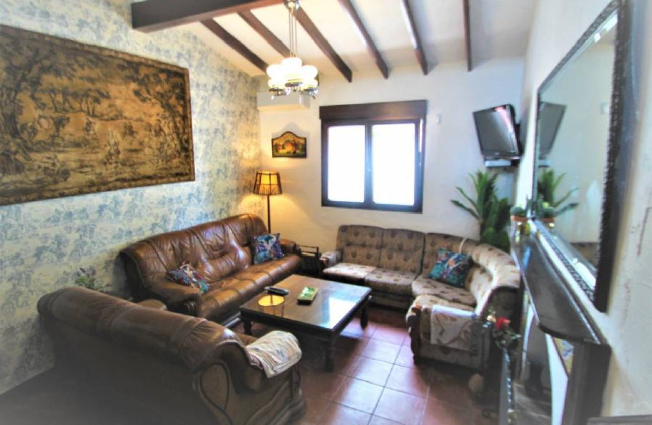 Resale - Villa -
Orihuela Costa - Costa Blanca
