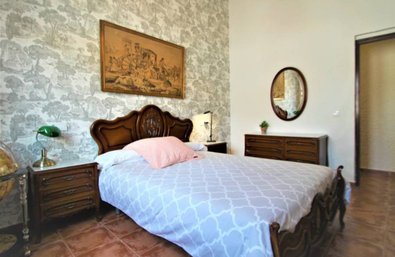 Resale - Villa -
Orihuela Costa - Costa Blanca